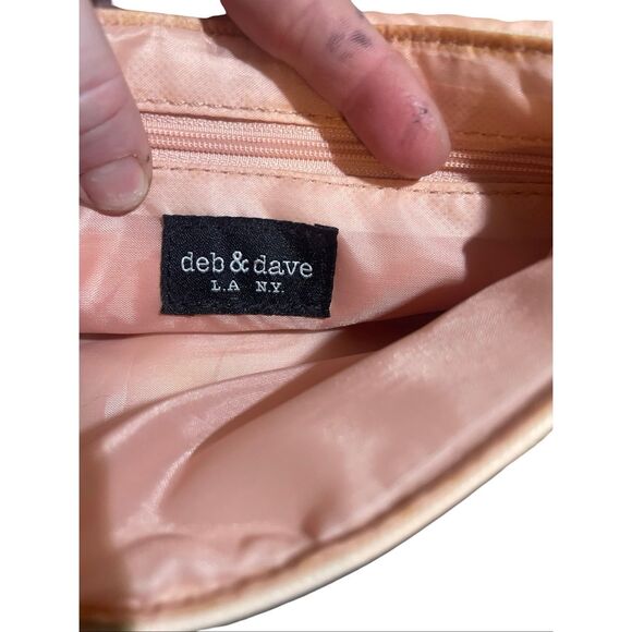 Deb and Dave NY/LA Bow Crossbody - Picture 8 of 8